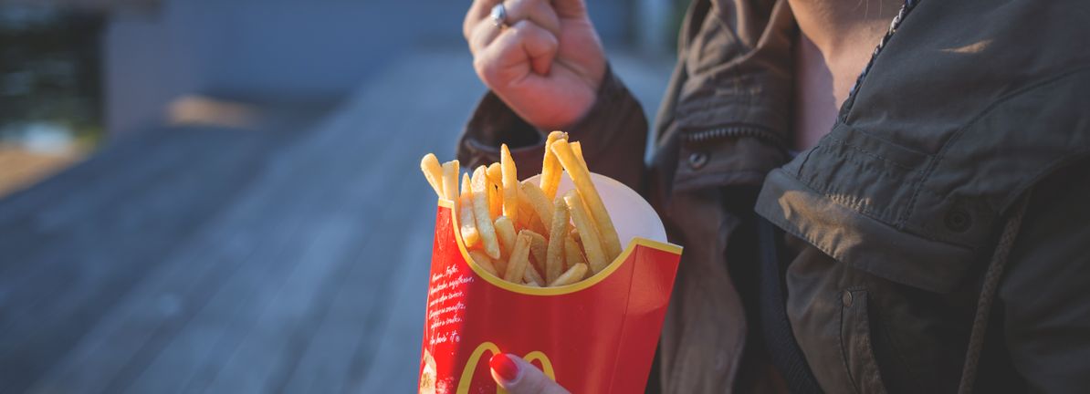 McDonald's (NYSE:MCD) Has Announced That It Will Be Increasing Its Dividend To $1.52