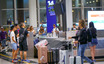 Flughafen Zürich AG (VTX:FHZN) Not Lagging Market On Growth Or Pricing